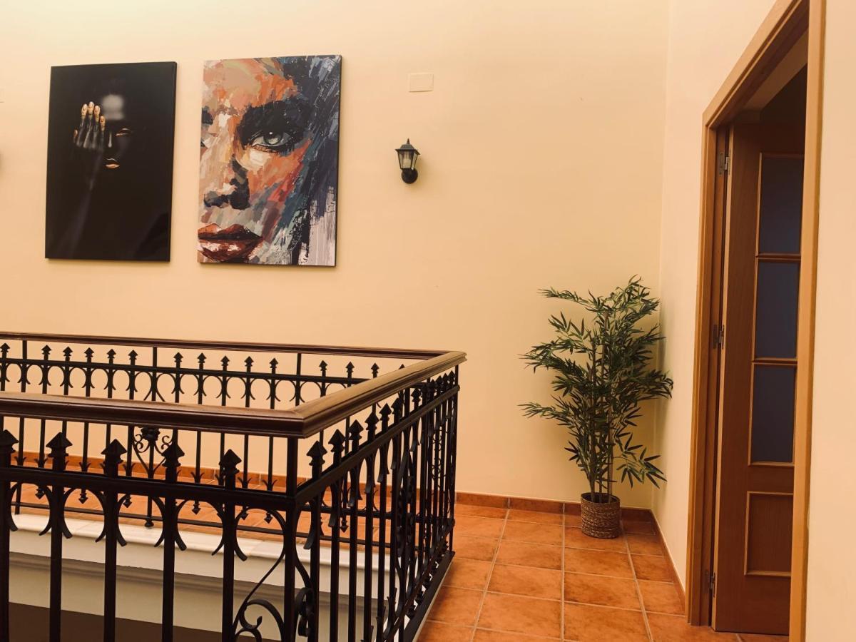 Convento Hermana Esther Alosno 外观 照片